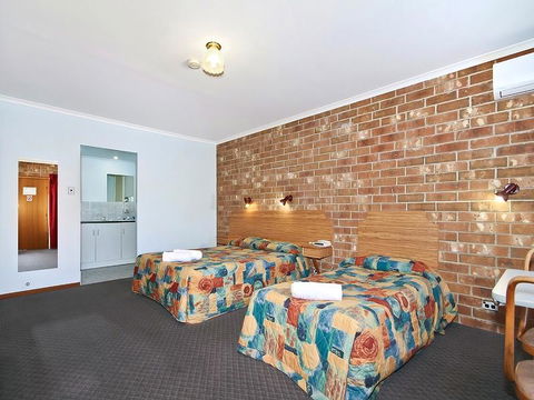 Motel Goolwa - QLD Tourism 7