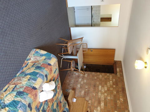 Motel Goolwa - QLD Tourism 5