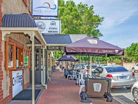 Motel Goolwa - QLD Tourism 21