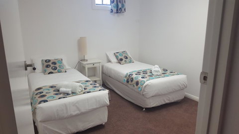 Aart Apartments - QLD Tourism 14