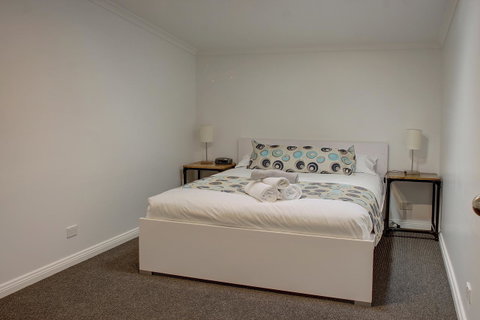 Aart Apartments - QLD Tourism 21