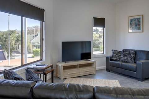 Aart Apartments - QLD Tourism 26
