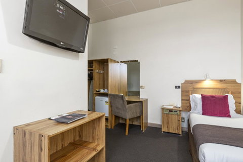 Adelaide Paringa - QLD Tourism 7