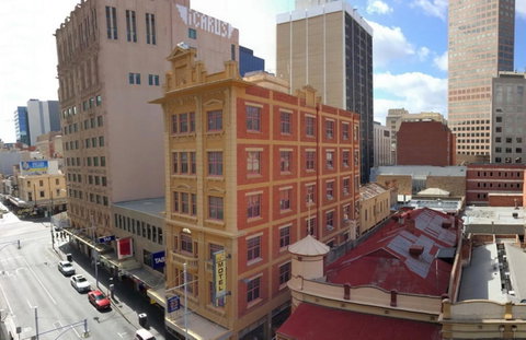 Adelaide Paringa - QLD Tourism 1