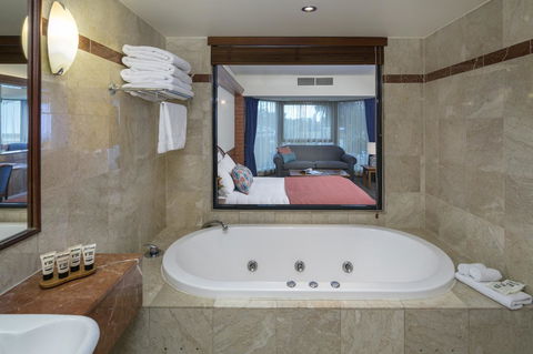 Arkaba Hotel - QLD Tourism 12
