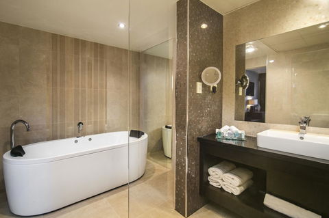 Arkaba Hotel - QLD Tourism 20