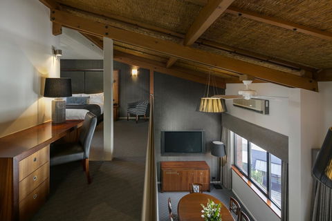 Arkaba Hotel - QLD Tourism 16