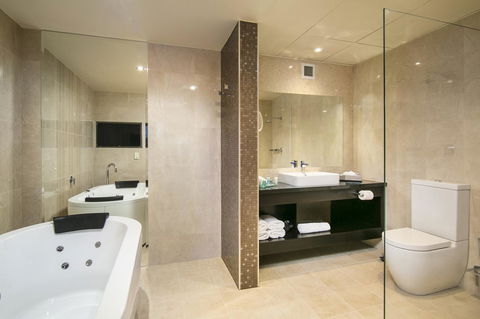 Arkaba Hotel - QLD Tourism 26