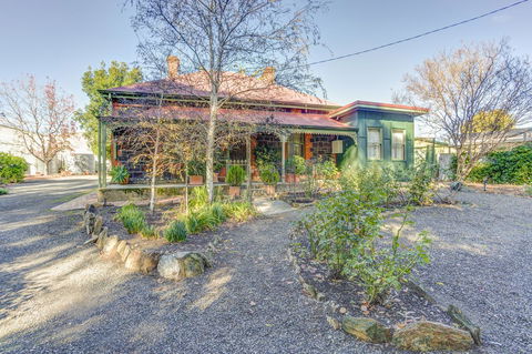 Tanunda Cottages - Queensland Tourism 9