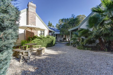 Tanunda Cottages - Queensland Tourism 8