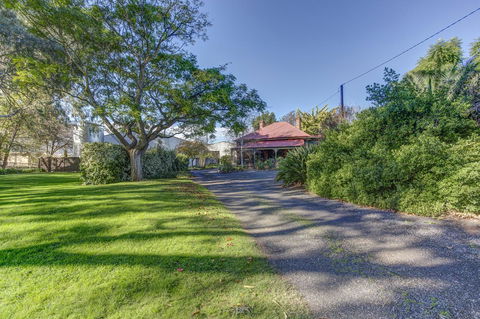 Tanunda Cottages - Queensland Tourism 18
