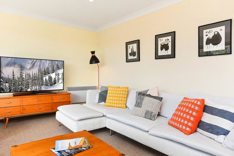 Port Of Call - Port Willunga - C21 SouthCoast Holidays - Queensland Tourism 4