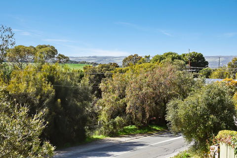 Port Of Call - Port Willunga - C21 SouthCoast Holidays - Queensland Tourism 26