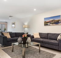 Close to City - Spacious 3 Bedroom Townhouse - QLD Tourism