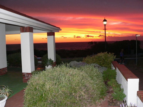 Brighton Beach House - QLD Tourism 2