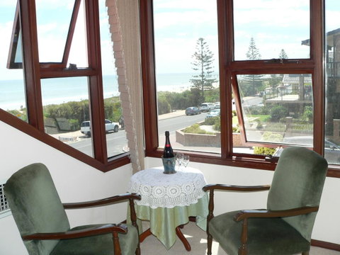 Brighton Beach House - QLD Tourism 4