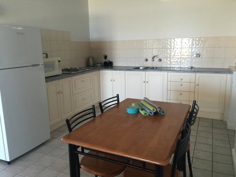 Seaview Sunset Holiday Apartments - QLD Tourism 13