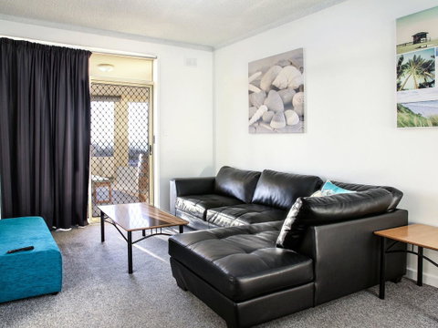 Seaview Sunset Holiday Apartments - QLD Tourism 38