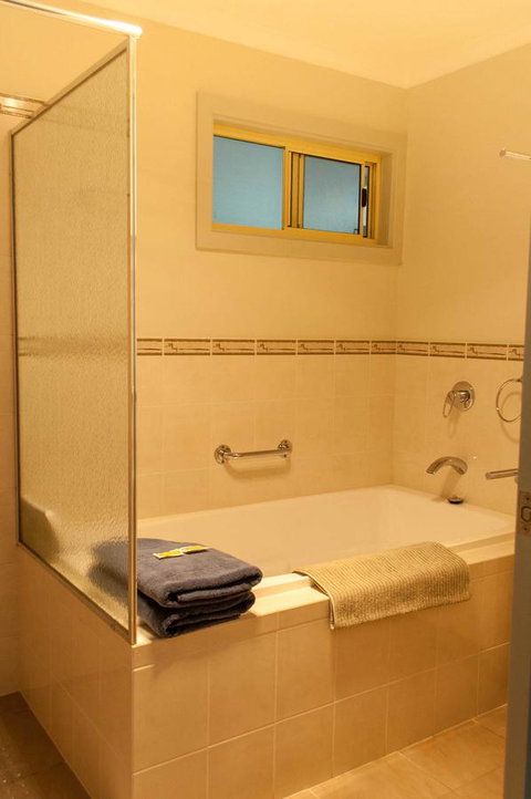 Admirals Inn - Queensland Tourism 10