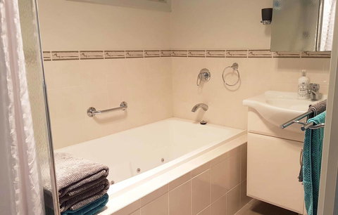 Admirals Inn - Queensland Tourism 5