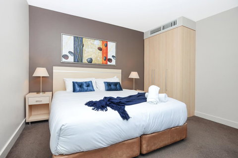 Pier Luxury Apartments - QLD Tourism 22