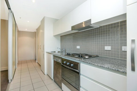 Pier Luxury Apartments - QLD Tourism 25