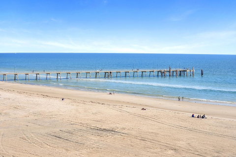 Pier Luxury Apartments - QLD Tourism 6