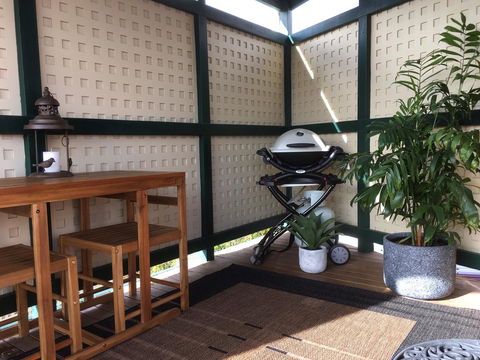 Wine And Roses Bed And Breakfast - QLD Tourism 37