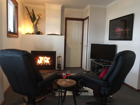 Wine And Roses Bed And Breakfast - QLD Tourism 29
