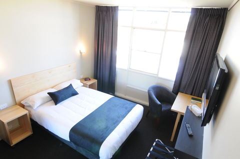 Mansfield Park Hotel - QLD Tourism 13