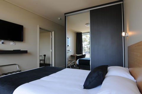 Mansfield Park Hotel - QLD Tourism 15
