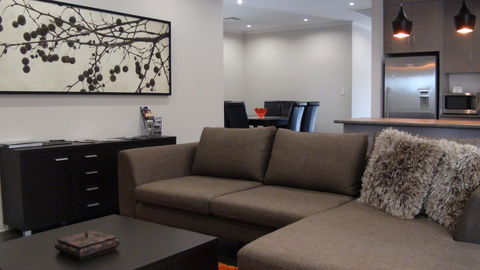 Casavino Luxury Villa - QLD Tourism 39