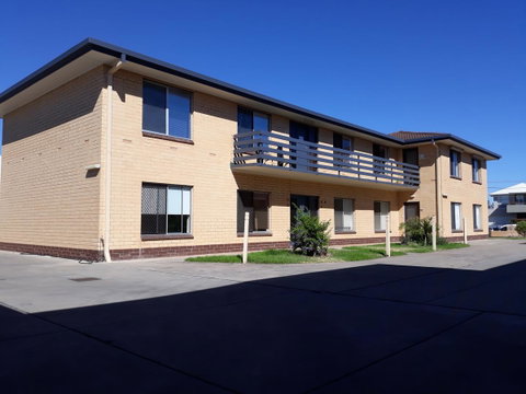 Selene Holiday Apartment @West Beach - QLD Tourism 8