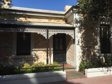8 Osborne - QLD Tourism 0