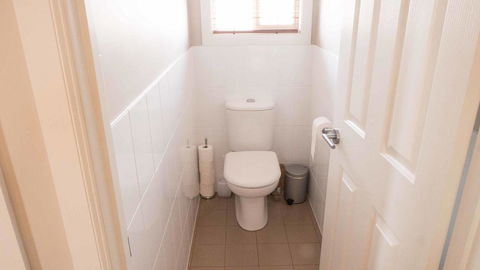 Rezare House Bed & Breakfast - QLD Tourism 23