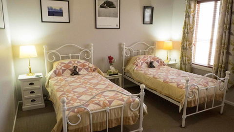 Rezare House Bed & Breakfast - QLD Tourism 8