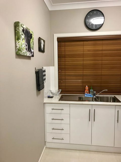 Rezare House Bed & Breakfast - QLD Tourism 35