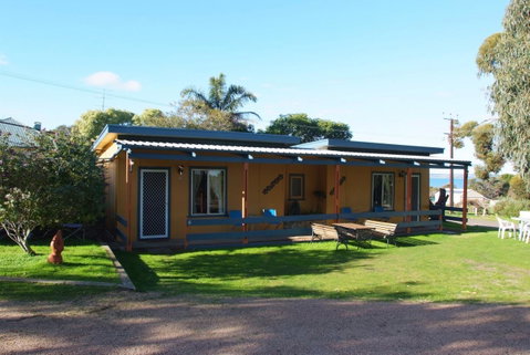 Casuarina Coastal Units - QLD Tourism 1