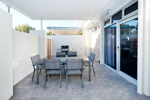 Loxton Courthouse Apartments - Queensland Tourism 18