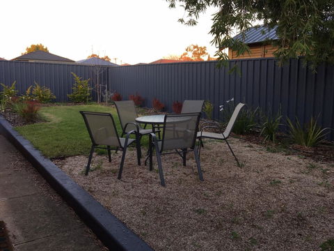 Windsor Gardens Home - QLD Tourism 15