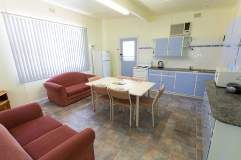 Modra\'s Apartments - QLD Tourism 1