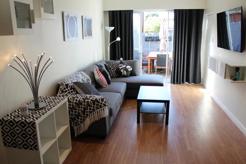 Christophers Villa - QLD Tourism 26