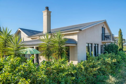 Barossa Shiraz Estate - QLD Tourism 3