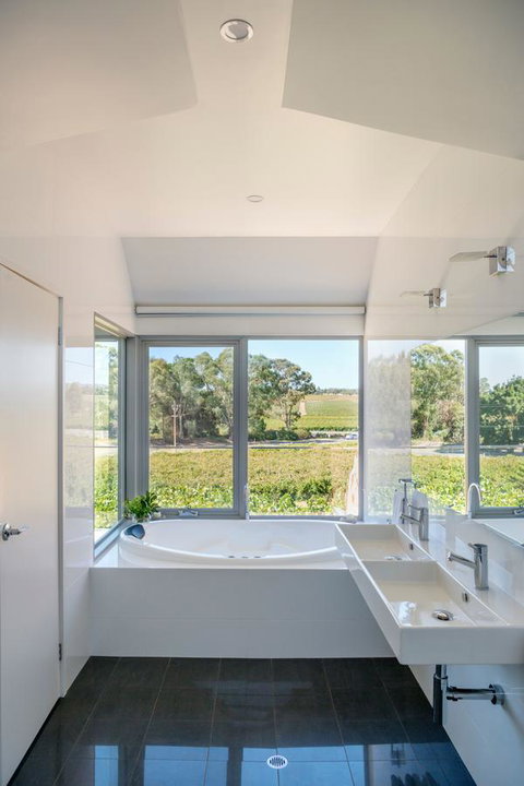 Barossa Shiraz Estate - QLD Tourism 21