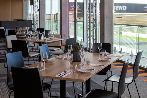 Rydges Pit Lane - Queensland Tourism 39