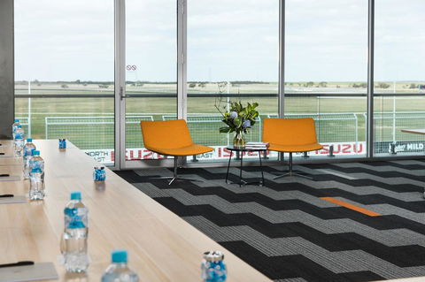 Rydges Pit Lane - Queensland Tourism 4