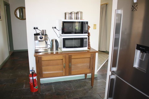 Maslin Beach House - Queensland Tourism 11