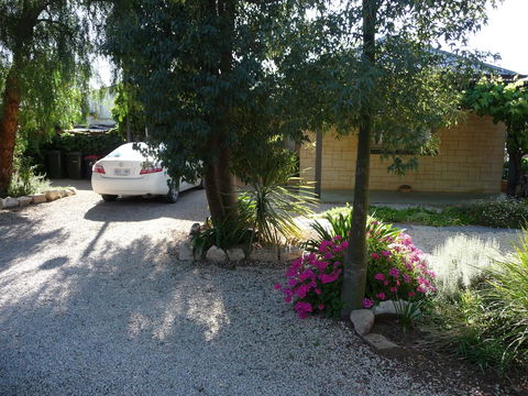 Country Bakehouse Accommodation - Queensland Tourism 13