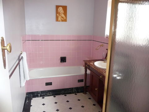Country Bakehouse Accommodation - Queensland Tourism 17
