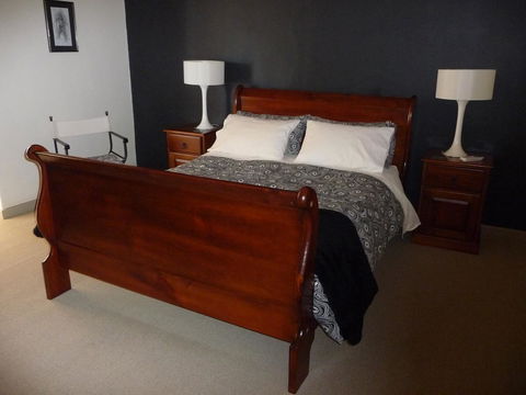 Country Bakehouse Accommodation - Queensland Tourism 1